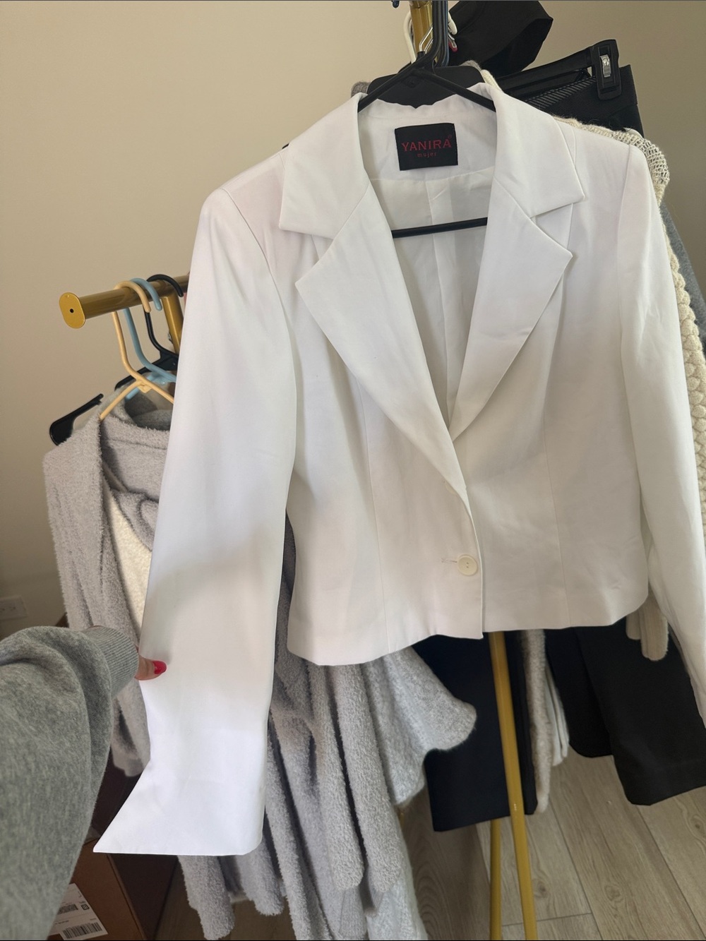 White Single-Button Tailored Blazer